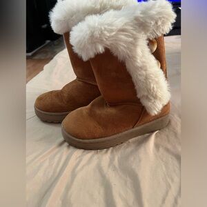 Cute little girl boots size 12